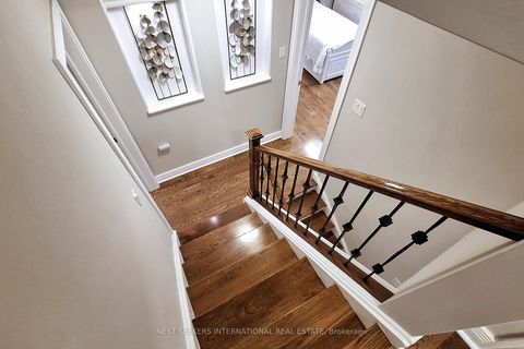 Photo 14 at 31 Mark Street, Aurora Village, Aurora