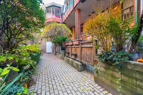 Photo 26 at #10 - 2112 Queen Street E, The Beaches, Toronto