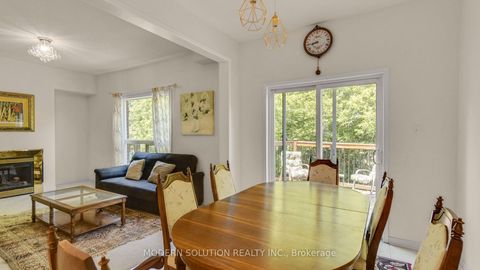 Photo 12 at 86 Lebovic Drive, Oak Ridges Lake Wilcox, Richmond Hill