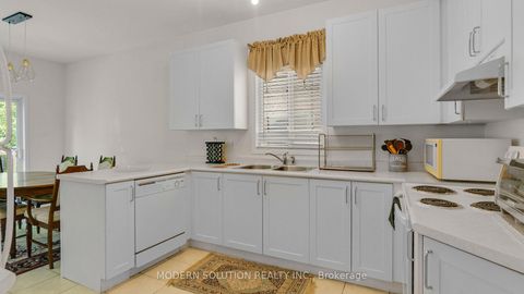 Photo 14 at 86 Lebovic Drive, Oak Ridges Lake Wilcox, Richmond Hill