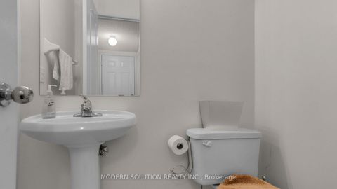 Photo 15 at 86 Lebovic Drive, Oak Ridges Lake Wilcox, Richmond Hill