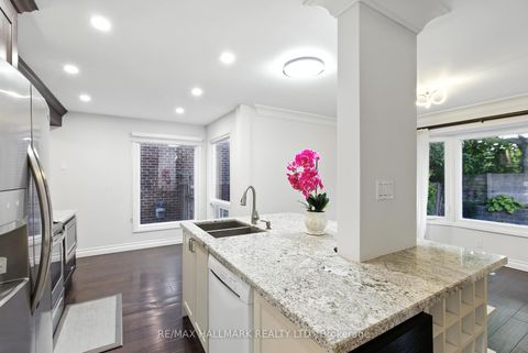 Photo 13 at 100 Eleanor Circle, South Richvale, Richmond Hill
