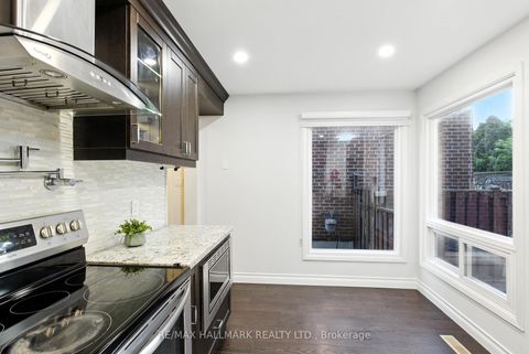 Photo 16 at 100 Eleanor Circle, South Richvale, Richmond Hill