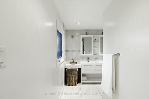 Photo 32 at 100 Eleanor Circle, South Richvale, Richmond Hill