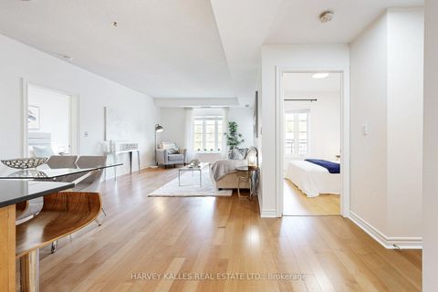 Photo 5 at 405 - 4620 Highway 7, East Woodbridge, Vaughan