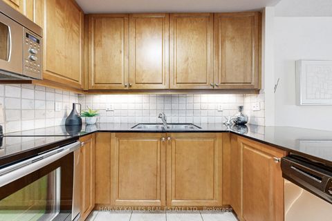 Photo 7 at 405 - 4620 Highway 7, East Woodbridge, Vaughan