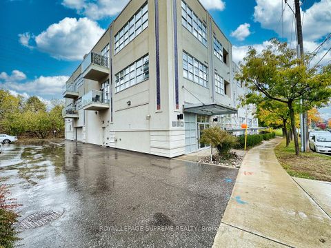 Photo 1 at 309 - 550 Hopewell Avenue, Belgravia, Toronto
