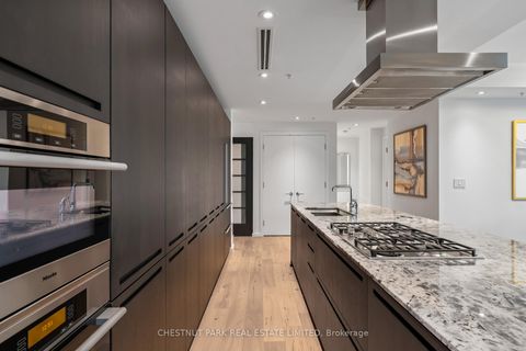 Photo 13 at 2906 - 180 University Avenue, Bay Street Corridor, Toronto