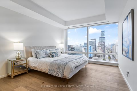 Photo 15 at 2906 - 180 University Avenue, Bay Street Corridor, Toronto