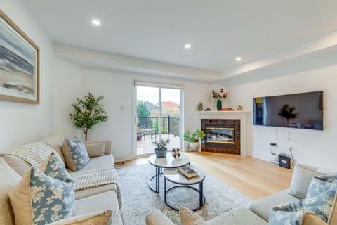 Photo 12 at 2246 Fairbairn Court, WM Westmount, Oakville