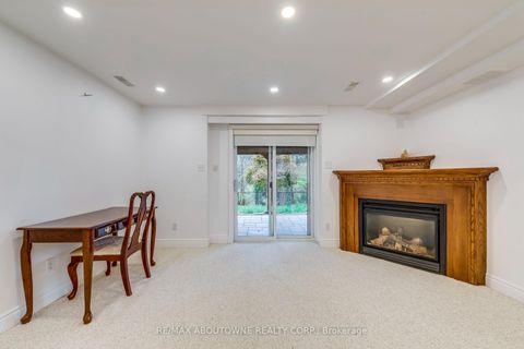 Photo 38 at 2246 Fairbairn Court, WM Westmount, Oakville