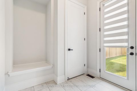 Photo 20 at 1268 Meadowside Path, GA Glen Abbey, Oakville