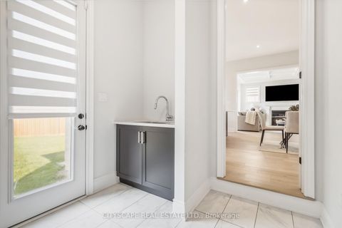 Photo 21 at 1268 Meadowside Path, GA Glen Abbey, Oakville