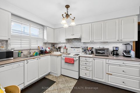 Photo 7 at 50 Wheelwright Crescent, Black Creek, Toronto