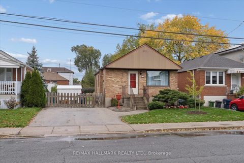 Photo 0 at 16 Park Street, Cliffside, Toronto