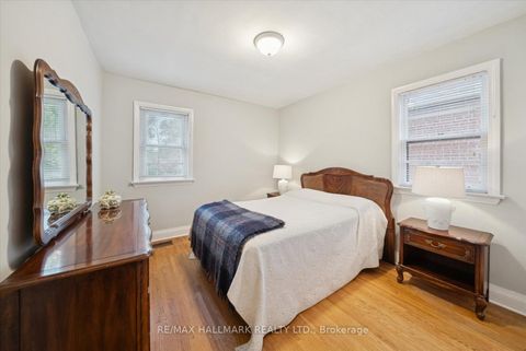 Photo 17 at 16 Park Street, Cliffside, Toronto