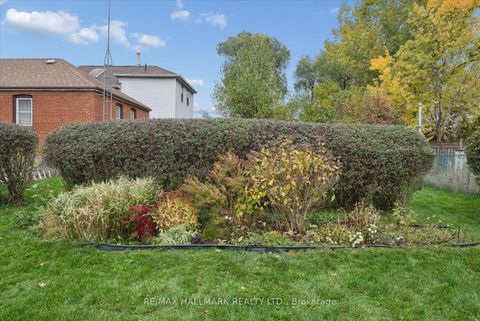 Photo 36 at 16 Park Street, Cliffside, Toronto