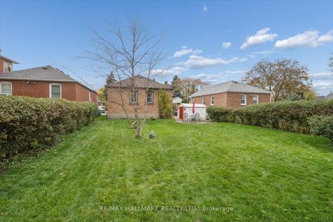 Photo 37 at 16 Park Street, Cliffside, Toronto