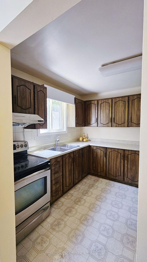 Photo 9 at 47 Parsell Square, Malvern, Toronto