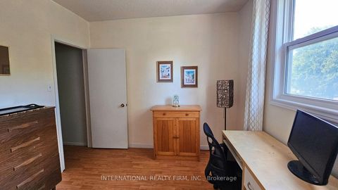 Photo 13 at 47 Parsell Square, Malvern, Toronto