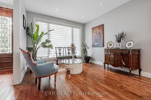 Photo 2 at 203 Centre Street W, Mill Pond, Richmond Hill