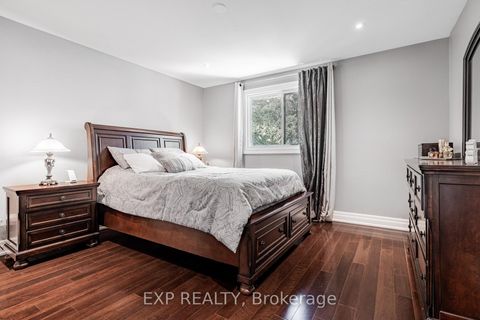 Photo 13 at 203 Centre Street W, Mill Pond, Richmond Hill