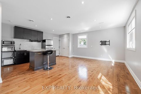 Photo 19 at 203 Centre Street W, Mill Pond, Richmond Hill