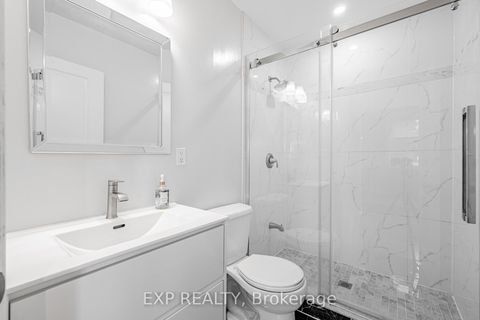 Photo 20 at 203 Centre Street W, Mill Pond, Richmond Hill