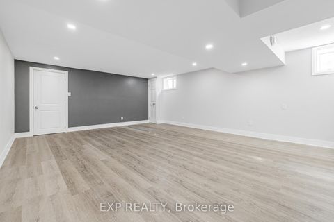 Photo 24 at 203 Centre Street W, Mill Pond, Richmond Hill