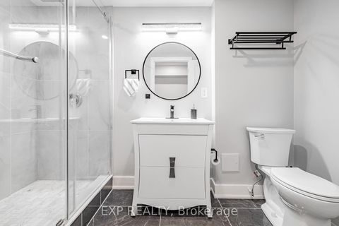 Photo 25 at 203 Centre Street W, Mill Pond, Richmond Hill