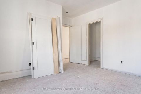 Photo 4 at 2354 Eighth Line, WC Wedgewood Creek, Oakville