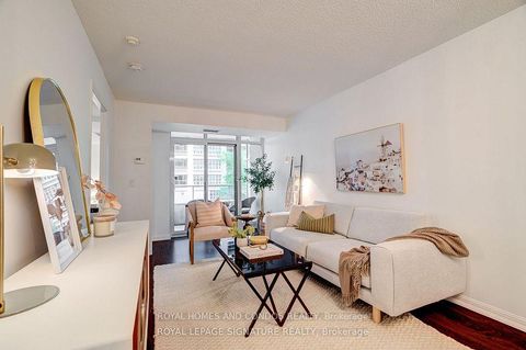 Photo 4 at 713 - 85 East Liberty Street W, Niagara, Toronto