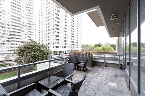 Photo 34 at 2007 - 25 Holly Street, Mount Pleasant West, Toronto