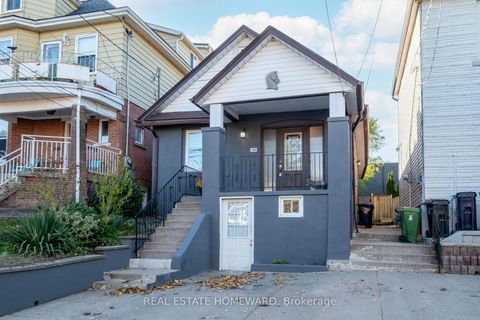 Photo 1 at 144 Westlake Avenue, Lumsden, Toronto