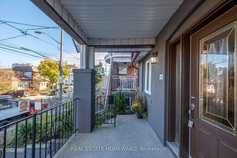 Photo 2 at 144 Westlake Avenue, Lumsden, Toronto