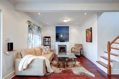 Photo 6 at 144 Westlake Avenue, Lumsden, Toronto