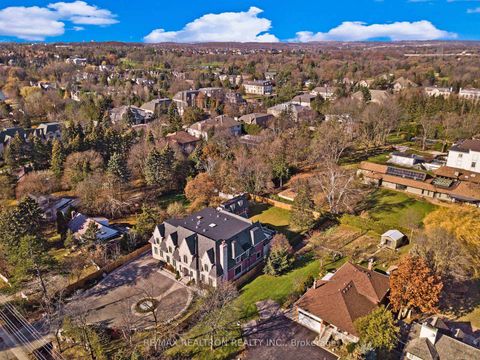 Photo 2 at 138 Centre Street, Uplands, Vaughan