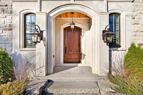 Photo 4 at 138 Centre Street, Uplands, Vaughan