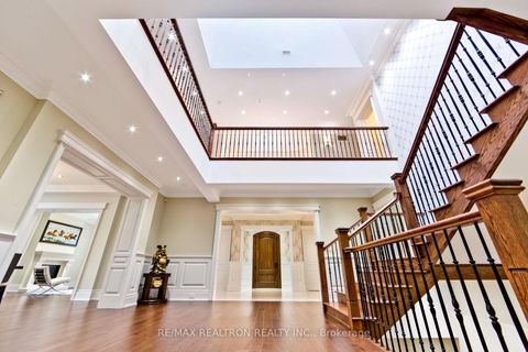 Photo 6 at 138 Centre Street, Uplands, Vaughan