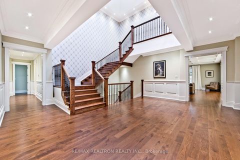 Photo 7 at 138 Centre Street, Uplands, Vaughan