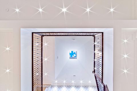 Photo 8 at 138 Centre Street, Uplands, Vaughan