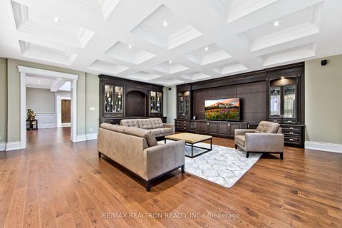 Photo 9 at 138 Centre Street, Uplands, Vaughan