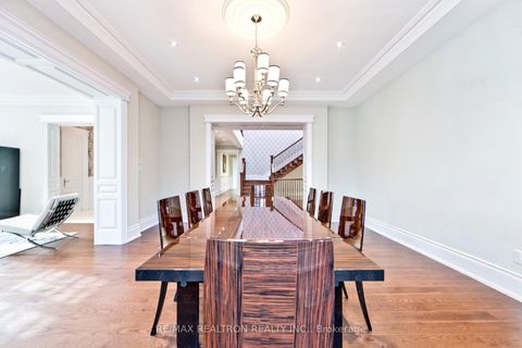 Photo 11 at 138 Centre Street, Uplands, Vaughan