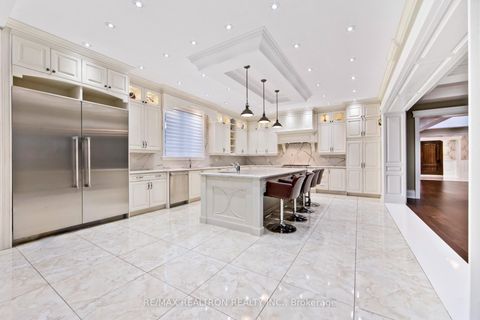 Photo 12 at 138 Centre Street, Uplands, Vaughan