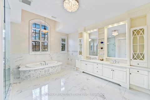 Photo 25 at 138 Centre Street, Uplands, Vaughan