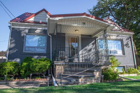 Photo 4 at 10 Yvonne Avenue, CFB, Toronto