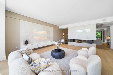 Photo 5 at 22 Divadale Drive, Leaside, Toronto