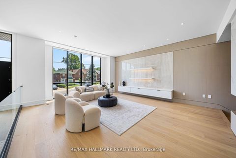 Photo 7 at 22 Divadale Drive, Leaside, Toronto