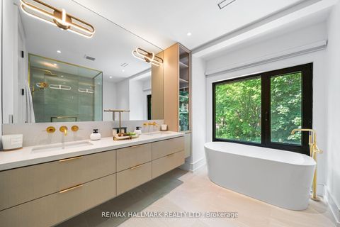 Photo 25 at 22 Divadale Drive, Leaside, Toronto