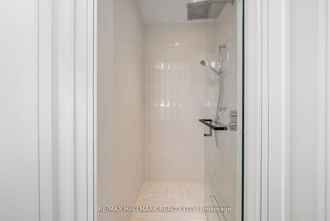 Photo 28 at 22 Divadale Drive, Leaside, Toronto